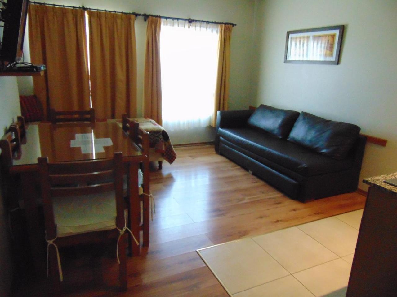 Patagonia Suites Trelew Eksteriør bilde